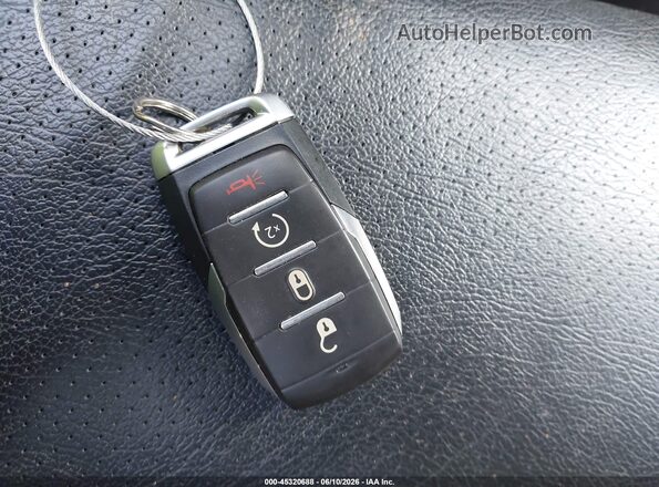 1C6RREFTXMN661935 2021 RAM 1500 Silver წინა პანელის ხედი