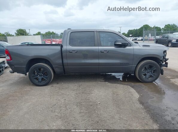 1C6RREFTXNN197451 2022 RAM 1500 Gray Widok wnętrza 360 stopni