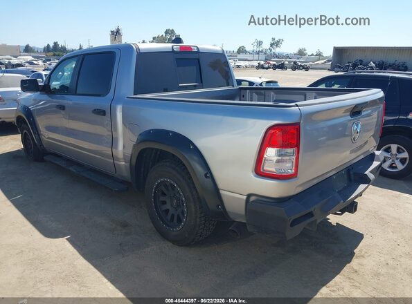 1C6RREGG8KN805903 2019 RAM 1500 Серебряный Задняя левая четверть