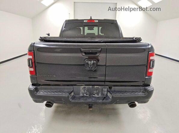 1C6RREHT4LN143461 2020 RAM 1500 Black Rear view