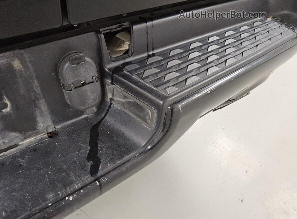 1C6RREHT4LN143461 2020 RAM 1500 Black 