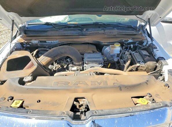 1C6RREJT2RN220038 2024 RAM 1500 Белый Вид задней части салона