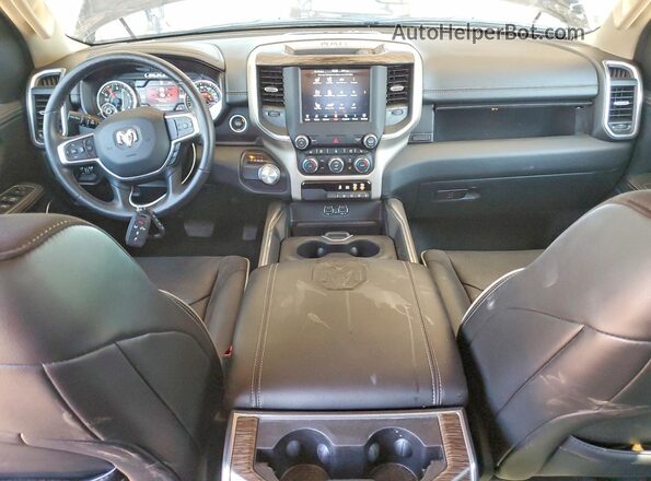 1C6RREJT3LN320768 2020 RAM 1500 Black Vista del salpicadero