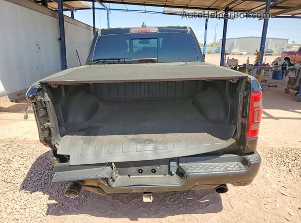 1C6RREJT3LN320768 2020 RAM 1500 Black Vista trasera