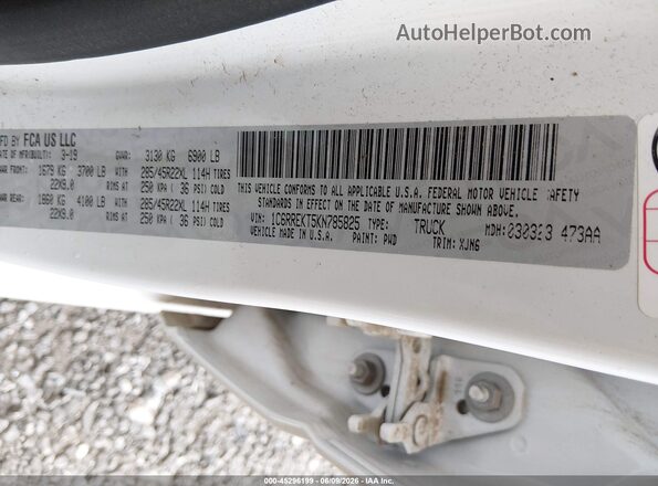 1C6RREKT5KN785825 2019 RAM 1500 White ძრავის განყოფილების ხედი