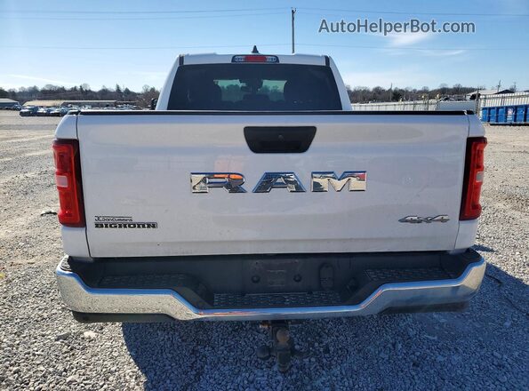 1C6RRFBG8SN515397 2025 RAM 1500 White Widok z tyłu