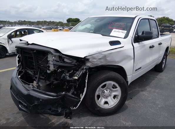 1C6RRFCG7TN295833 2026 RAM 1500 White Widok z przodu