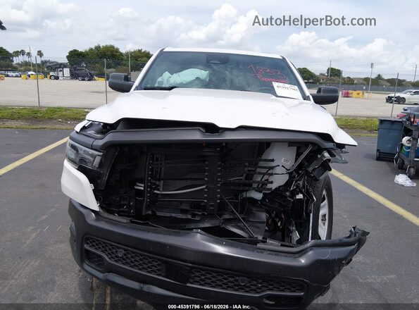 1C6RRFCG7TN295833 2026 RAM 1500 White Widok zestawu wskaźników