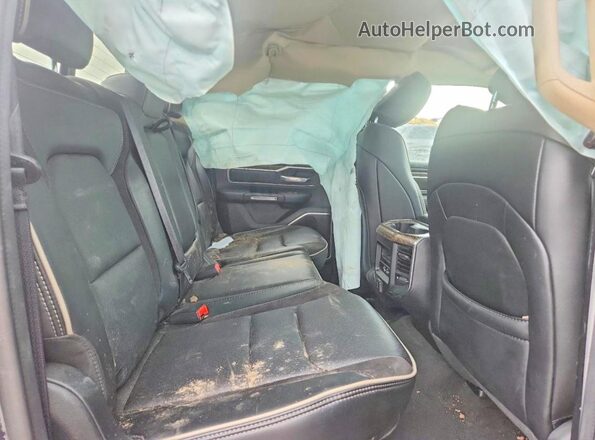 1C6RRFDG5LN320307 2020 RAM 1500 Blue Vista de los asientos traseros