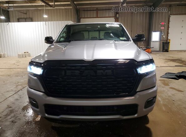 1C6RRFFG2SN538250 2025 RAM 1500 Silver Вид спереду