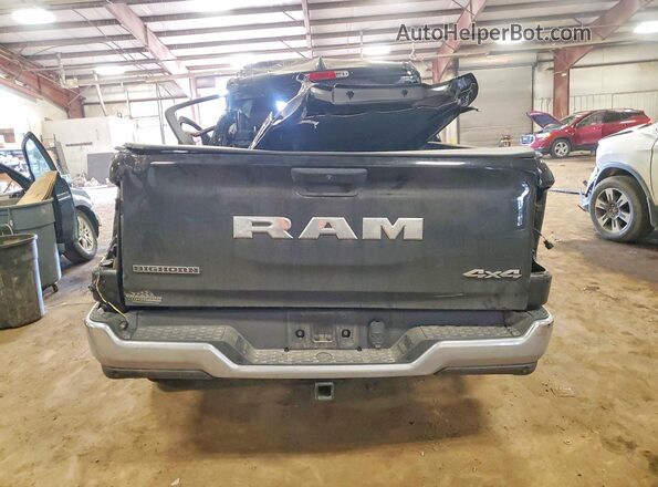 1C6RRFFG5SN185809 2025 RAM 1500 Black Հետևի տեսք