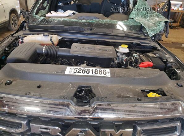1C6RRFFG5SN185809 2025 RAM 1500 Black Սալոնի հետևի տեսք