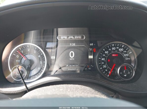 1C6RRFFG6KN845484 2019 RAM 1500 Black უკანა სავარძლების ხედი