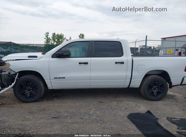 1C6RRFFG6RN116444 2024 RAM 1500 White Widok wnętrza 360 stopni