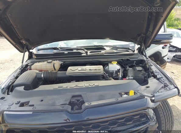 1C6RRFFG7RN112239 2024 RAM 1500 Black Widok z tyłu