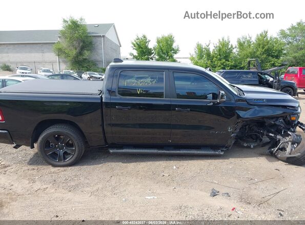 1C6RRFFG7RN112239 2024 RAM 1500 Black Widok wnętrza z tyłu