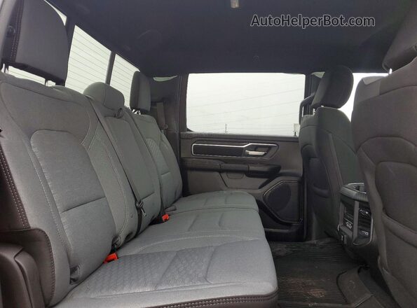 1C6RRFFG7SN512937 2025 RAM 1500 Red უკანა სავარძლების ხედი