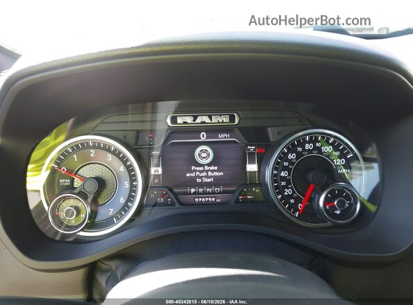 1C6RRFFG9LN102769 2020 RAM 1500 Red Вид задніх сидінь