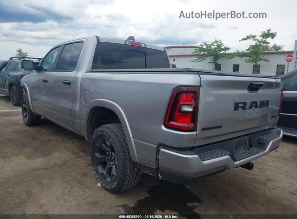 1C6RRFFG9SN698125 2025 RAM 1500 Silver Trasero izquierdo