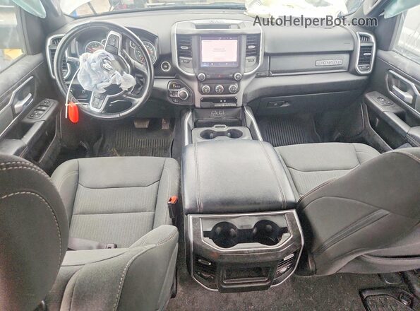 1C6RRFFGXNN255633 2022 RAM 1500 Серебряный 