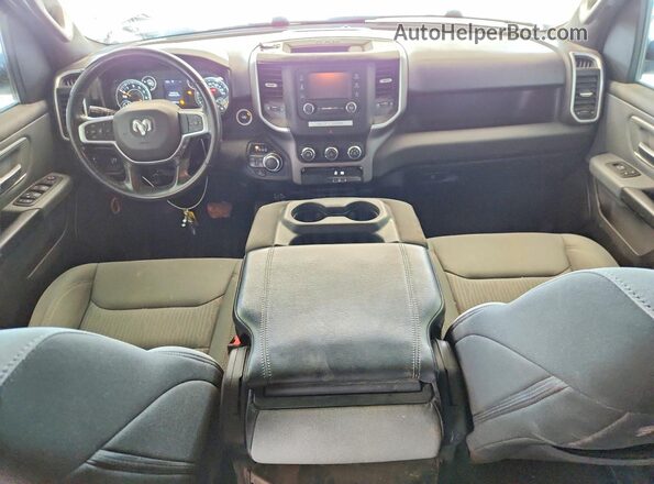 1C6RRFFGXNN287997 2022 RAM 1500 White Dashboard view