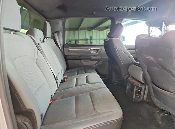1C6RRFFGXNN287997 2022 RAM 1500 White Rear seats view