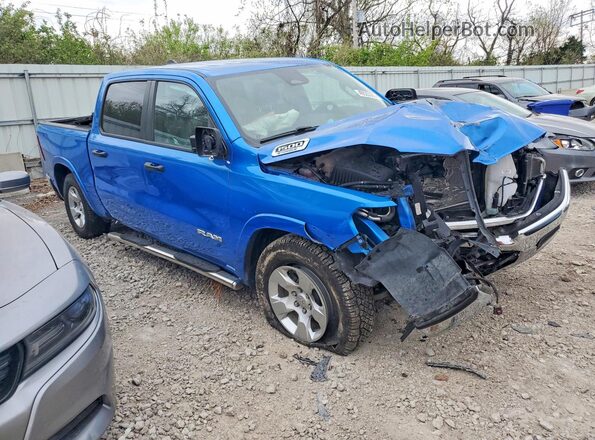 1C6RRFFGXSN512852 2025 RAM 1500 Blue Przód prawy