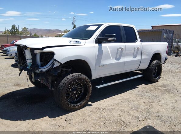 1C6SRFBT0LN279960 2020 RAM 1500 White წინა მარცხენა ხედი სამი მეოთხედიდან