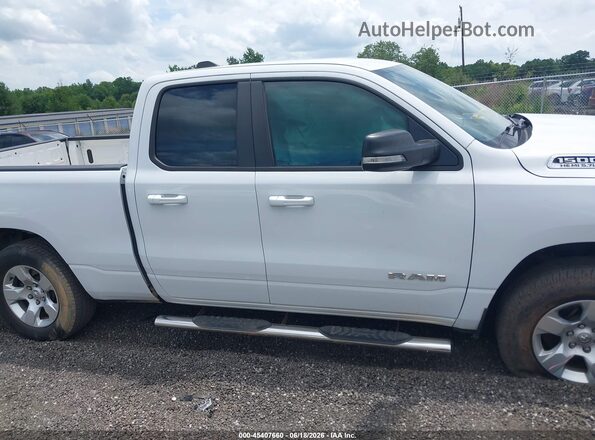 1C6SRFBT1MN819611 2021 RAM 1500 White Սալոնի հետևի տեսք