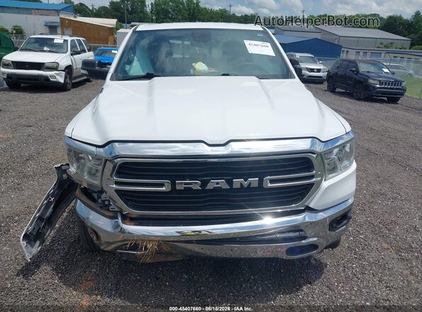 1C6SRFBT1MN819611 2021 RAM 1500 White Սարքավորումների վահանակի տեսք