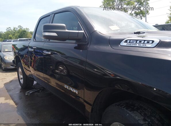 1C6SRFBT2KN892192 2019 RAM 1500 Black Rear interior view