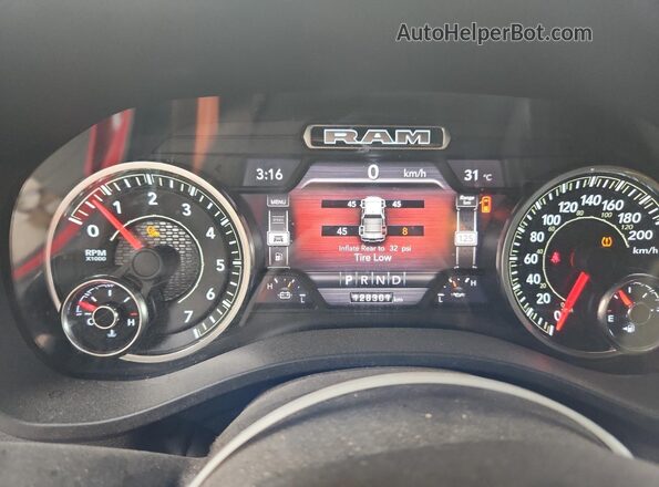 1C6SRFBT3LN146559 2020 RAM 1500 Red 