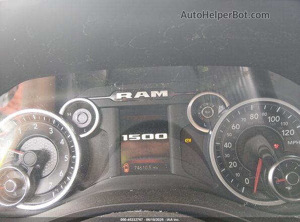 1C6SRFBT5LN316162 2020 RAM 1500 Gray Հետևի նստատեղերի տեսք