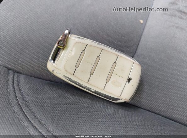 1C6SRFBT5MN782515 2021 RAM 1500 Серебряный Вид панели приборов