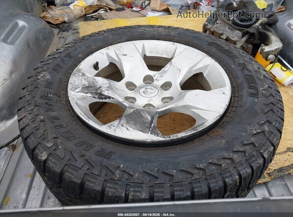 1C6SRFBT5MN782515 2021 RAM 1500 Серебряный Вид щитка приборов