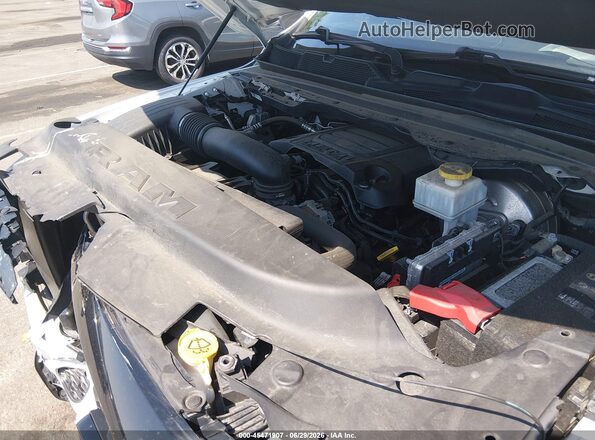 1C6SRFBT5NN160207 2022 RAM 1500 White Вид ззаду