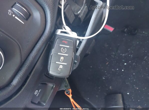1C6SRFBT6NN205459 2022 RAM 1500 White Dashboard view