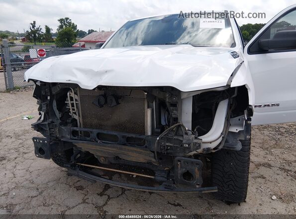 1C6SRFCT1NN438289 2022 RAM 1500 White Widok z przodu