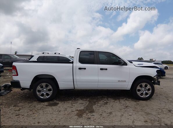 1C6SRFCT1NN438289 2022 RAM 1500 White Widok wnętrza 360 stopni