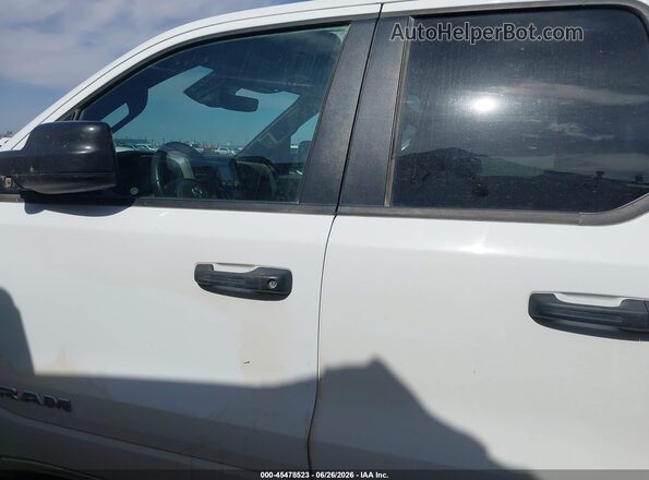1C6SRFCT5NN433595 2022 RAM 1500 White Vista interior de 360 grados
