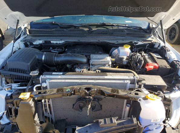 1C6SRFCT7RN117170 2024 RAM 1500 White უკანა სალონის ხედი