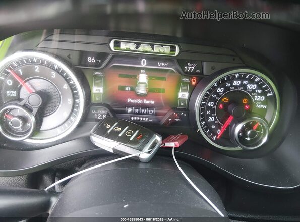 1C6SRFDT8LN227540 2020 RAM 1500 Gray Առջևի վահանակի տեսք