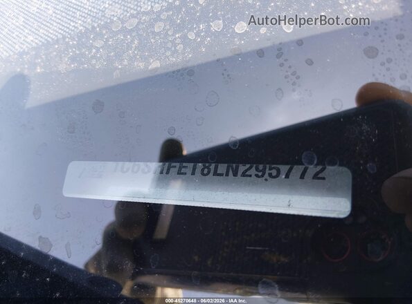 1C6SRFET8LN295772 2020 RAM 1500 White Vista del compartimento del motor