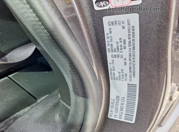 1C6SRFFP3TN152990 2026 RAM 1500 Gray Vista del compartimento del motor