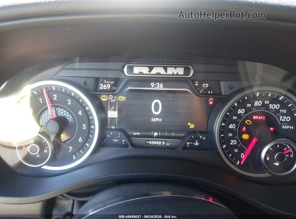 1C6SRFFP5SN739450 2025 RAM 1500 White Vista de los asientos traseros