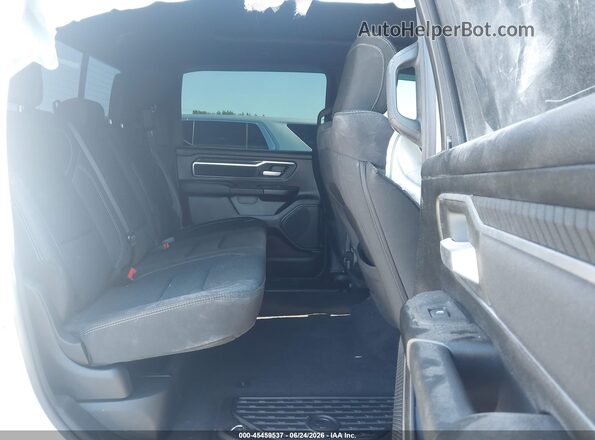 1C6SRFFP5SN739450 2025 RAM 1500 White Vista de la etiqueta del VIN