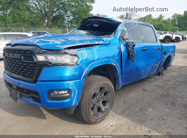 1C6SRFFP6SN732071 2025 RAM 1500 Blue წინა მარცხენა ხედი სამი მეოთხედიდან