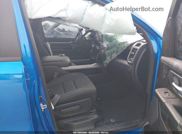 1C6SRFFP6SN732071 2025 RAM 1500 Blue წინა სალონის ხედი