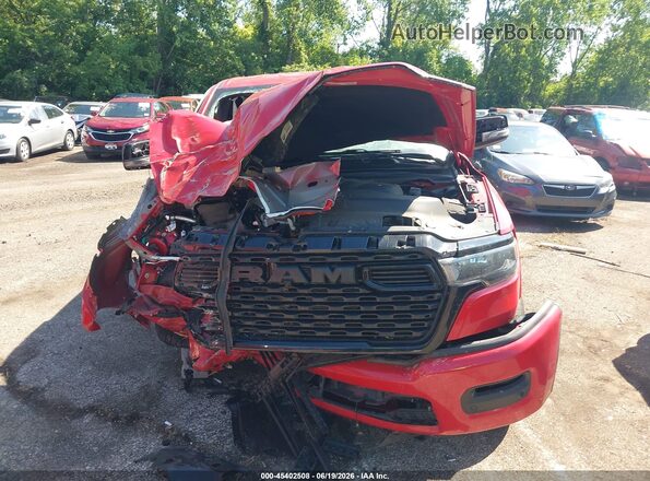1C6SRFFP7SN520263 2025 RAM 1500 Red ხელსაწყოთა პანელის ხედი
