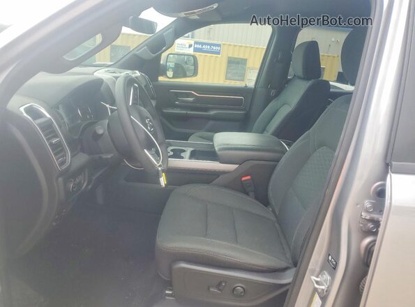 1C6SRFFP7SN735366 2025 RAM 1500 Silver 